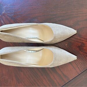 Classic Pointed Toe Suede Pumps - Taupe